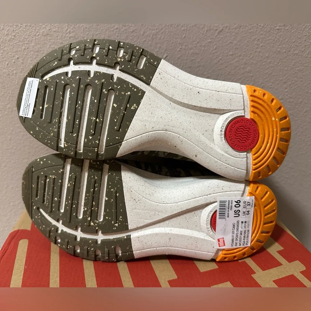 Fitflop Vitamin FF E01 Camo Knit Sports Sneakers  - NIB